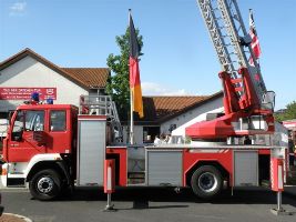 127 In Meckenheim L _scht Weiterhin Die Freiwillige Feuerwehr
