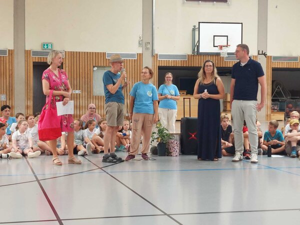 Bild vergr&ouml;&szlig;ern: Abschlussfeier - geladene Gäste