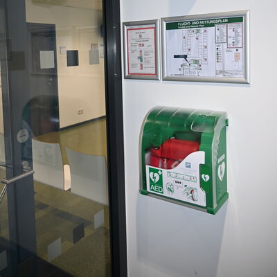 Defibrillator im Rathaus
